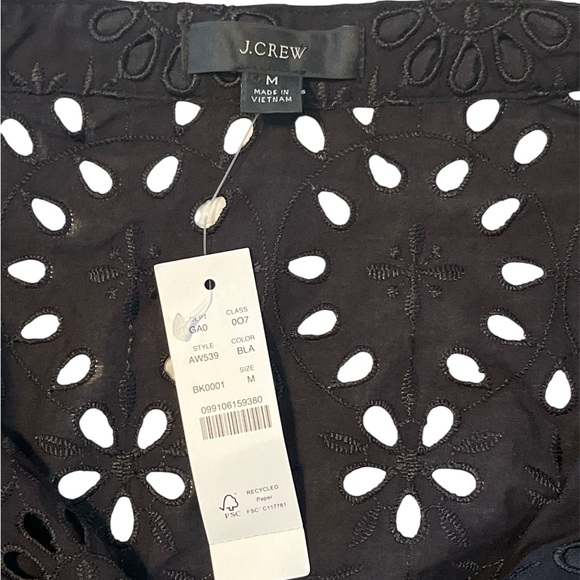 J. Crew Puff-Sleeve Popover Top In Eyelet Black Short Sleeve Size M NWT - Picture 3 of 6